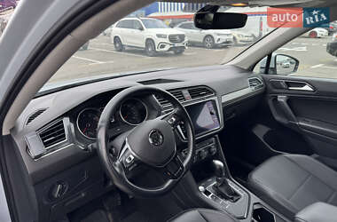 Позашляховик / Кросовер Volkswagen Tiguan 2018 в 