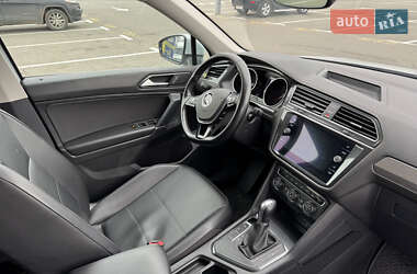 Позашляховик / Кросовер Volkswagen Tiguan 2018 в 