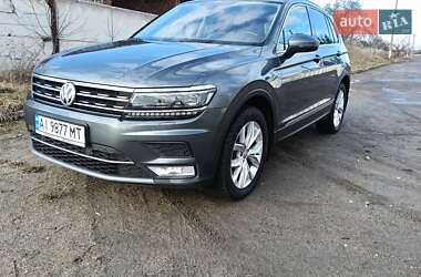 Позашляховик / Кросовер Volkswagen Tiguan 2017 в Сквирі