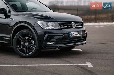 Внедорожник / Кроссовер Volkswagen Tiguan 2019 в 