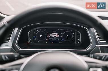 Внедорожник / Кроссовер Volkswagen Tiguan 2019 в 