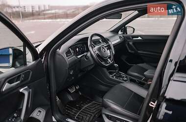 Внедорожник / Кроссовер Volkswagen Tiguan 2019 в 