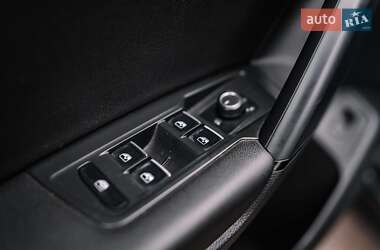 Внедорожник / Кроссовер Volkswagen Tiguan 2019 в 