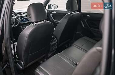 Внедорожник / Кроссовер Volkswagen Tiguan 2019 в 
