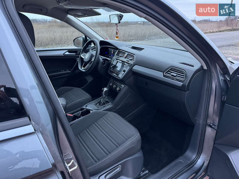 Позашляховик / Кросовер Volkswagen Tiguan 2022 в Києві