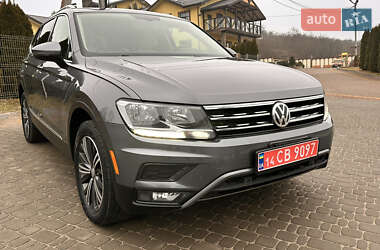 Позашляховик / Кросовер Volkswagen Tiguan 2018 в Львові