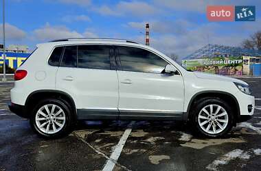 Внедорожник / Кроссовер Volkswagen Tiguan 2014 в Днепре