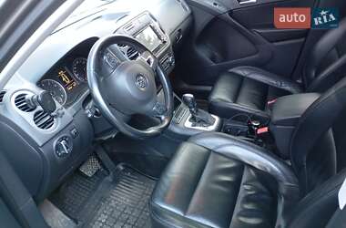 Внедорожник / Кроссовер Volkswagen Tiguan 2010 в 