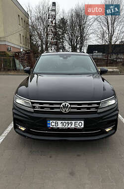 Позашляховик / Кросовер Volkswagen Tiguan 2019 в Чернігові