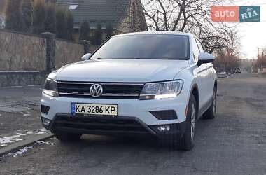 Позашляховик / Кросовер Volkswagen Tiguan 2017 в Києві