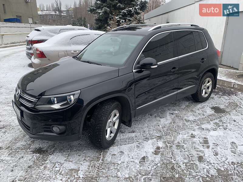 Внедорожник / Кроссовер Volkswagen Tiguan 2013 в Днепре