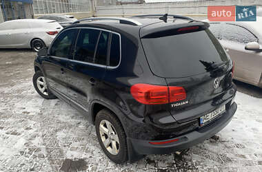 Внедорожник / Кроссовер Volkswagen Tiguan 2013 в Днепре