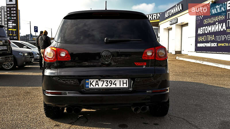 Внедорожник / Кроссовер Volkswagen Tiguan 2010 в Киеве