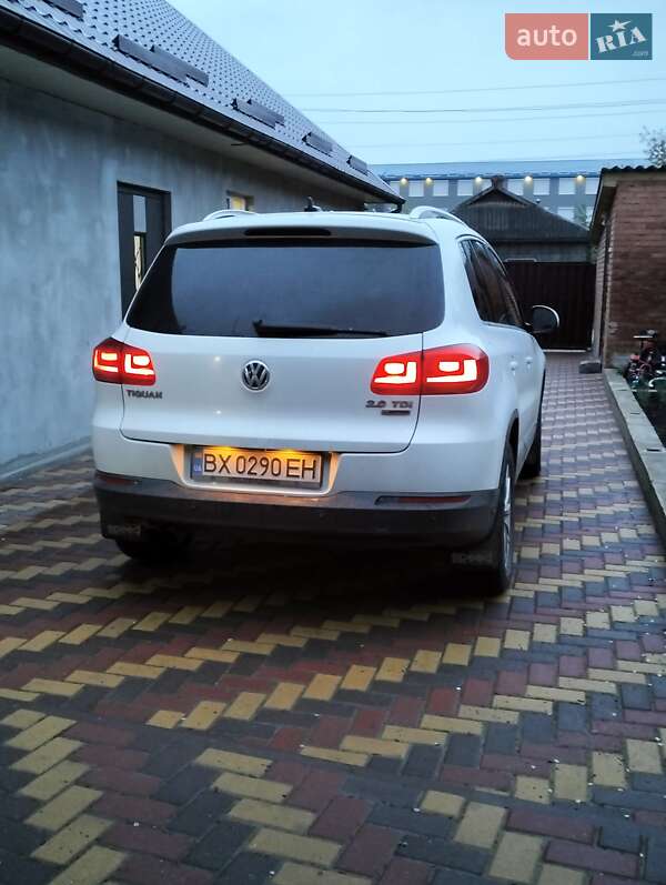 Внедорожник / Кроссовер Volkswagen Tiguan 2015 в Хмельницком
