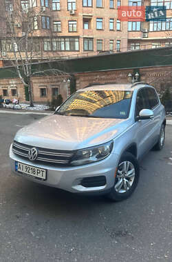 Внедорожник / Кроссовер Volkswagen Tiguan 2017 в Киеве