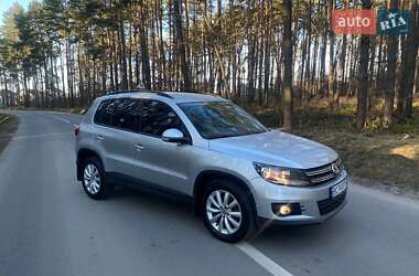 Позашляховик / Кросовер Volkswagen Tiguan 2015 в Львові