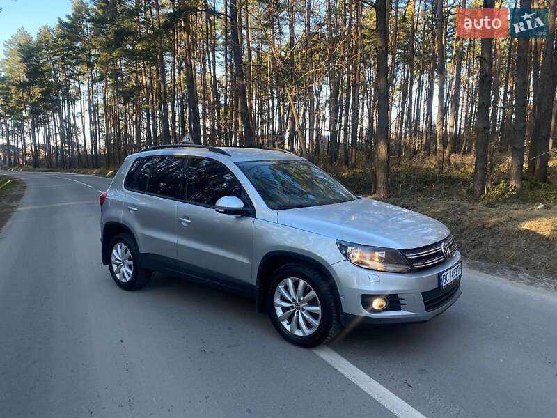 Внедорожник / Кроссовер Volkswagen Tiguan 2015 в Львове