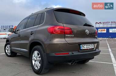 Внедорожник / Кроссовер Volkswagen Tiguan 2014 в Львове