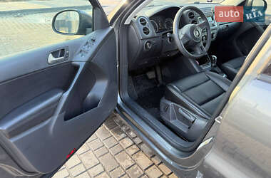 Внедорожник / Кроссовер Volkswagen Tiguan 2012 в 