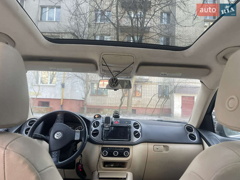 Внедорожник / Кроссовер Volkswagen Tiguan 2010 в Львове фото 16 Внедорожник / Кроссовер Volkswagen Tiguan 2010 в Львове