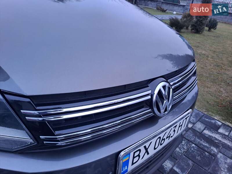 Внедорожник / Кроссовер Volkswagen Tiguan 2012 в Славуте