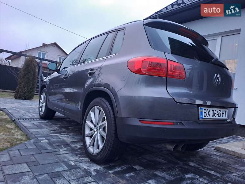 Внедорожник / Кроссовер Volkswagen Tiguan 2012 в Славуте