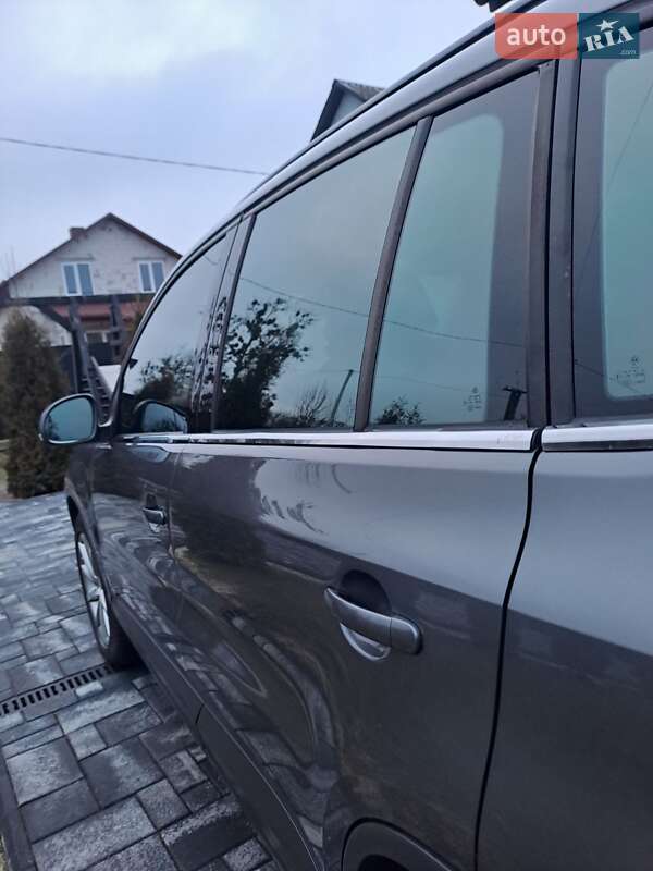 Внедорожник / Кроссовер Volkswagen Tiguan 2012 в Славуте