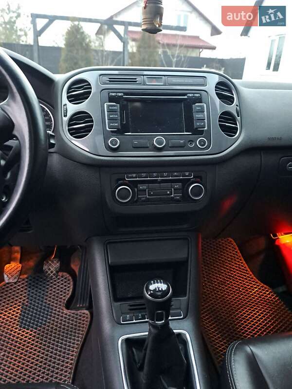 Внедорожник / Кроссовер Volkswagen Tiguan 2012 в Славуте