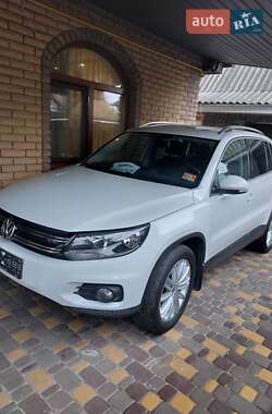 Volkswagen Tiguan 2015