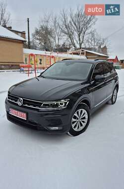 Позашляховик / Кросовер Volkswagen Tiguan 2018 в Ромнах