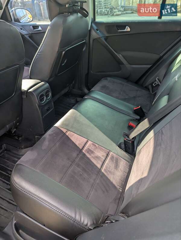 Позашляховик / Кросовер Volkswagen Tiguan 2010 в Южноукраїнську