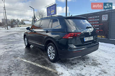 Внедорожник / Кроссовер Volkswagen Tiguan 2018 в 