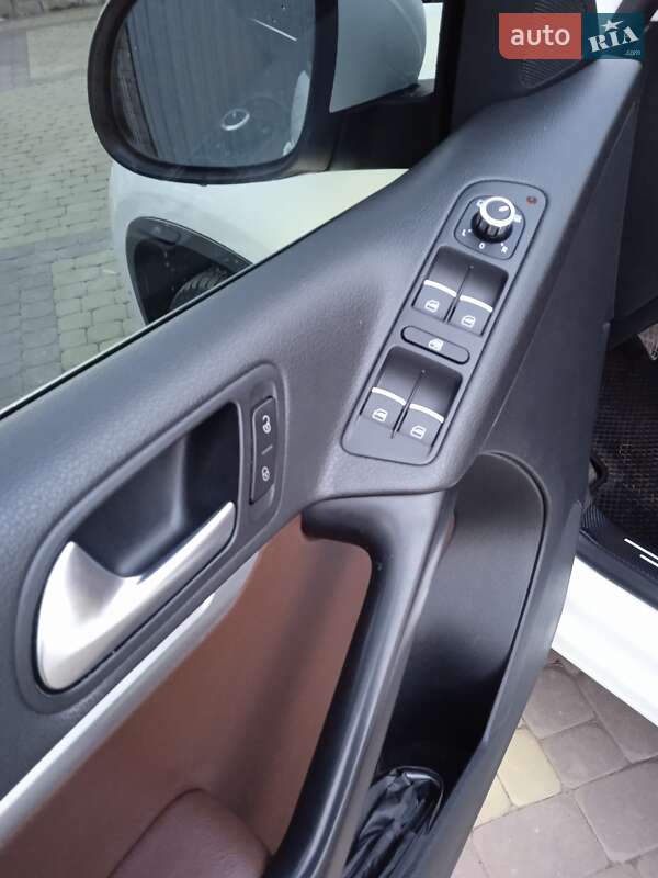 Внедорожник / Кроссовер Volkswagen Tiguan 2014 в Тернополе