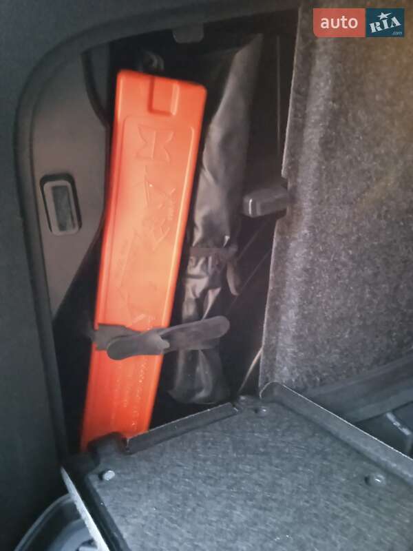 Внедорожник / Кроссовер Volkswagen Tiguan 2014 в Тернополе