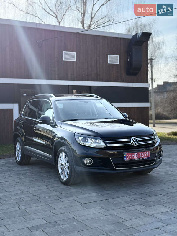 Внедорожник / Кроссовер Volkswagen Tiguan 2012 в Тячеве