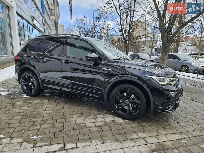 Позашляховик / Кросовер Volkswagen Tiguan 2021 в Києві