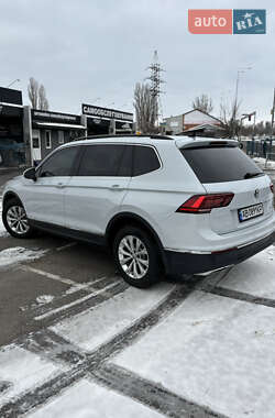 Внедорожник / Кроссовер Volkswagen Tiguan 2018 в Виннице