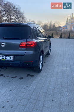 Внедорожник / Кроссовер Volkswagen Tiguan 2013 в 