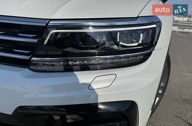 Внедорожник / Кроссовер Volkswagen Tiguan 2018 в 