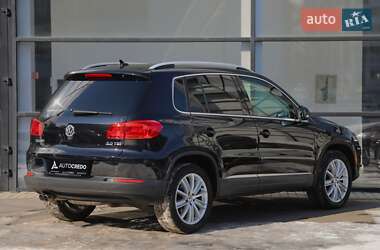 Внедорожник / Кроссовер Volkswagen Tiguan 2012 в 