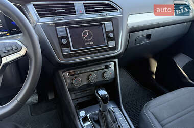 Позашляховик / Кросовер Volkswagen Tiguan 2023 в 