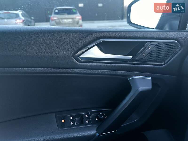 Позашляховик / Кросовер Volkswagen Tiguan 2018 в Стрию