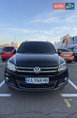 Позашляховик / Кросовер Volkswagen Tiguan 2011 в Києві