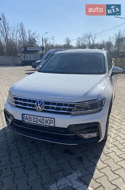 Внедорожник / Кроссовер Volkswagen Tiguan 2020 в Виннице