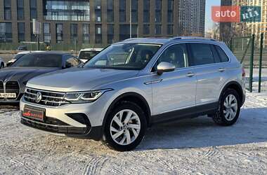 Позашляховик / Кросовер Volkswagen Tiguan 2021 в Києві