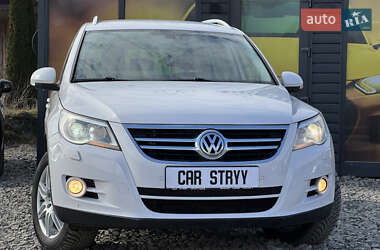 Внедорожник / Кроссовер Volkswagen Tiguan 2010 в 