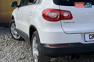 Внедорожник / Кроссовер Volkswagen Tiguan 2010 в 