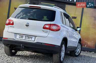Внедорожник / Кроссовер Volkswagen Tiguan 2010 в 