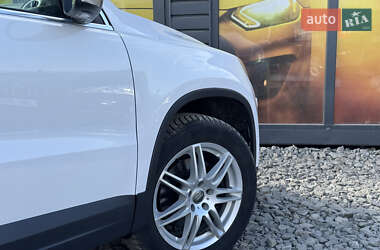 Внедорожник / Кроссовер Volkswagen Tiguan 2010 в 