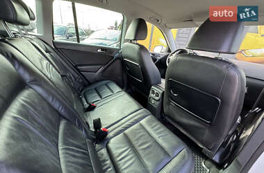 Внедорожник / Кроссовер Volkswagen Tiguan 2010 в 